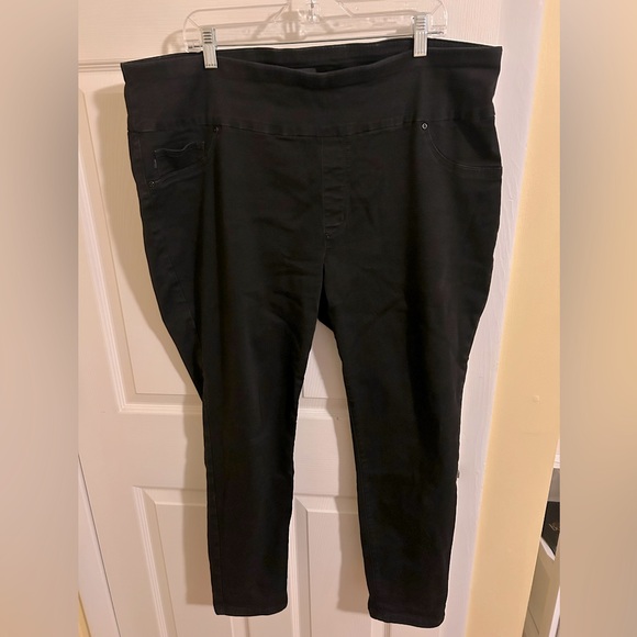 Lee Plus Slim Fit Skinny Legs Mid Rise Jean- Black 22W - Picture 1 of 5